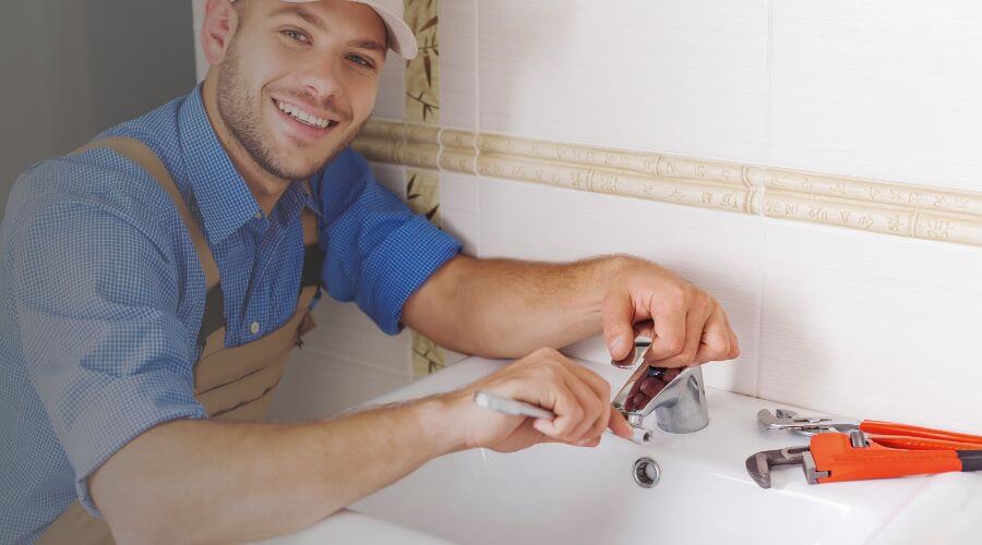 Handle or spout repair in Alcova, WY